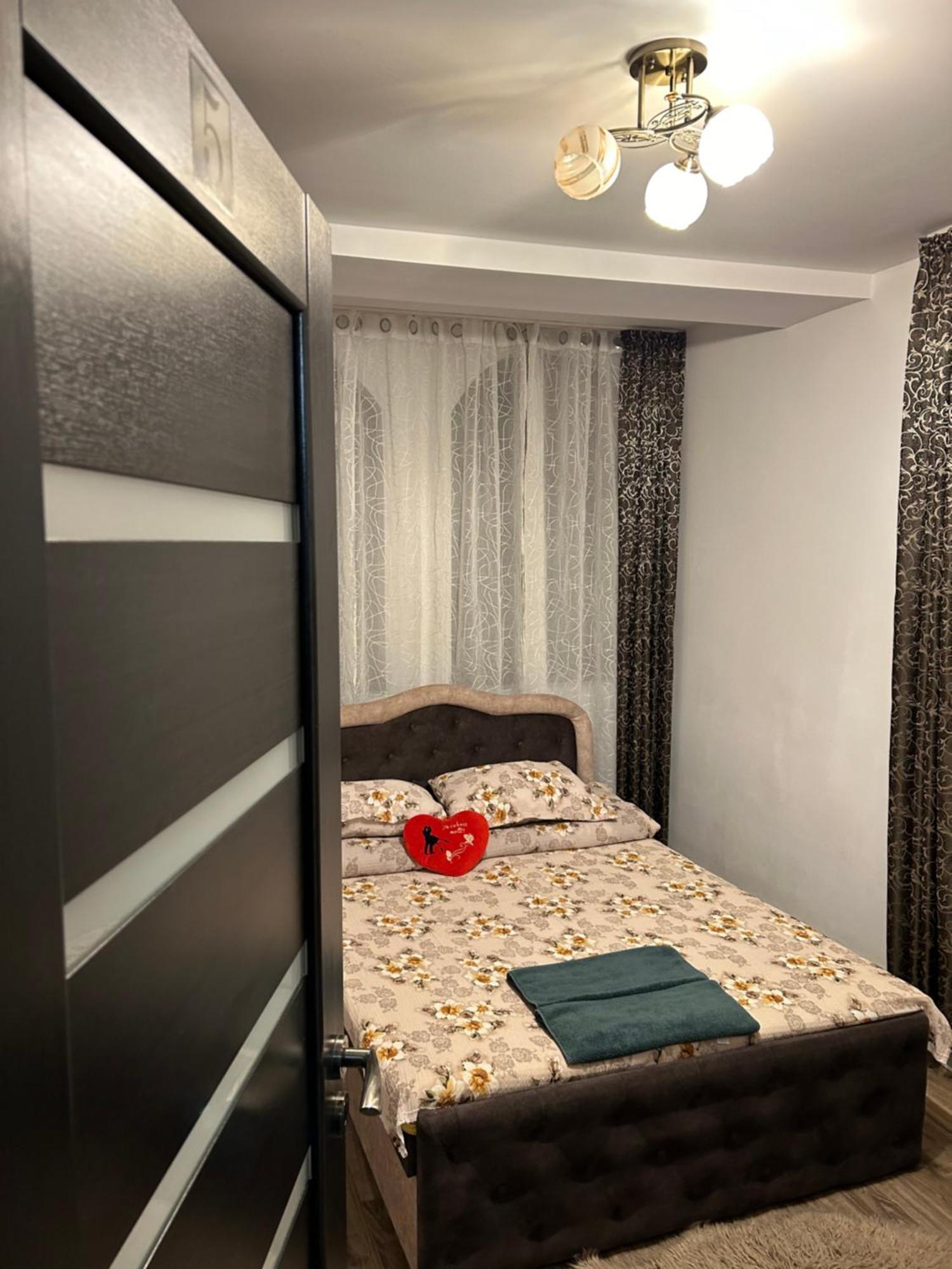 Casa Raraului Apartment Câmpulung Moldovenesc Екстериор снимка
