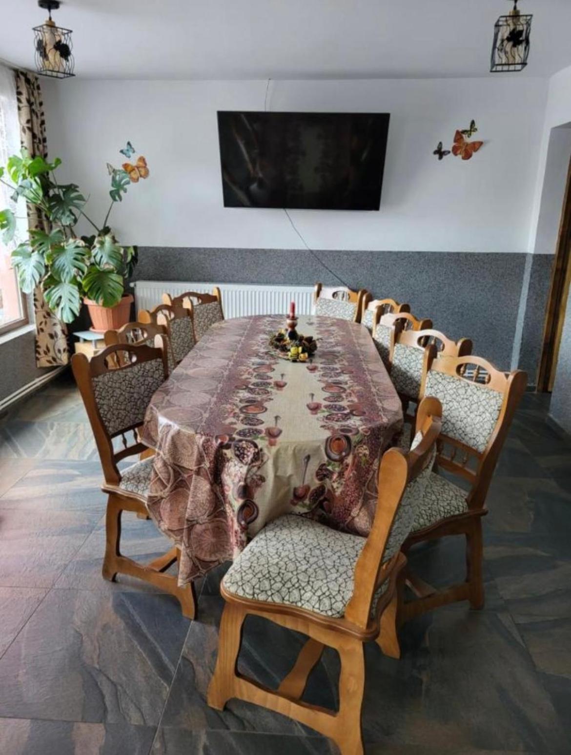 Casa Raraului Apartment Câmpulung Moldovenesc Екстериор снимка