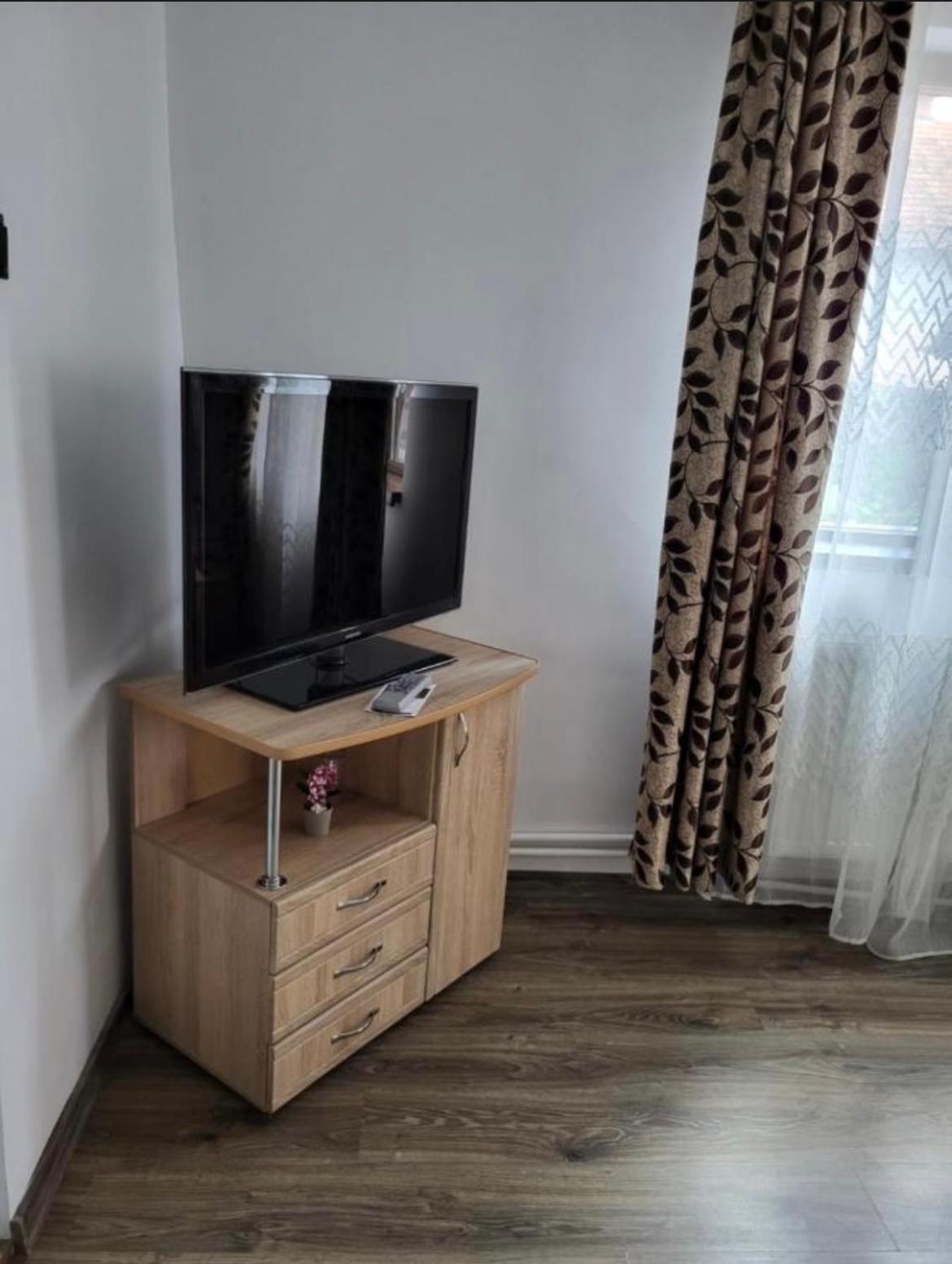 Casa Raraului Apartment Câmpulung Moldovenesc Екстериор снимка